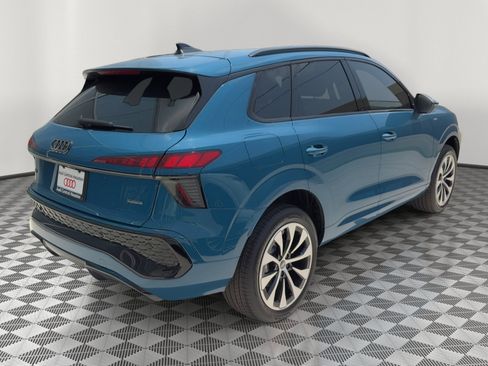 New 2026 Audi Q3 quattro 2.0T AWD/4WD image 9