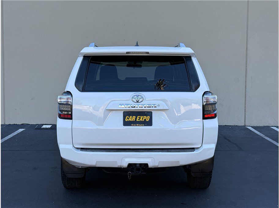 Used 2017 Toyota 4Runner SR5 RWD image 5