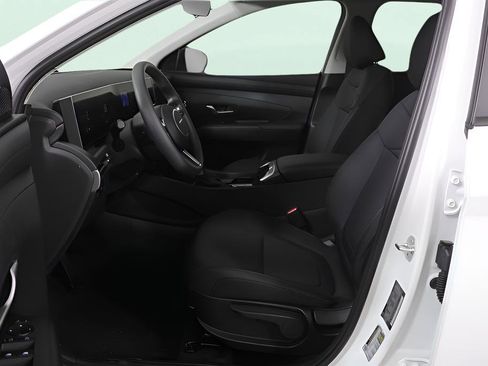 New 2026 Hyundai Tucson SE image 11