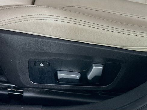 Used 2020 BMW 330i 330i w/ Driving Assistance Package image 22