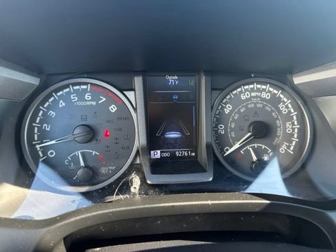 Used 2021 Toyota Tacoma TRD Off-Road AWD/4WD image 26