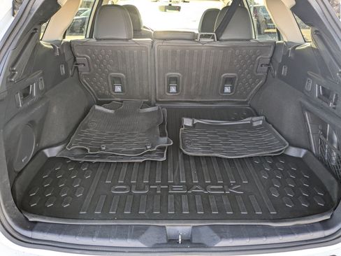 Used 2024 Subaru Outback Onyx Edition image 31