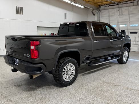 Used 2020 Chevrolet Silverado 2500 High Country image 4