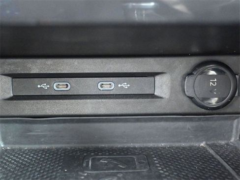 Used 2022 Volkswagen Tiguan SE R-Line image 23