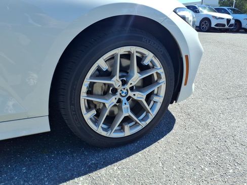 Used 2025 BMW 330i Sedan RWD image 11