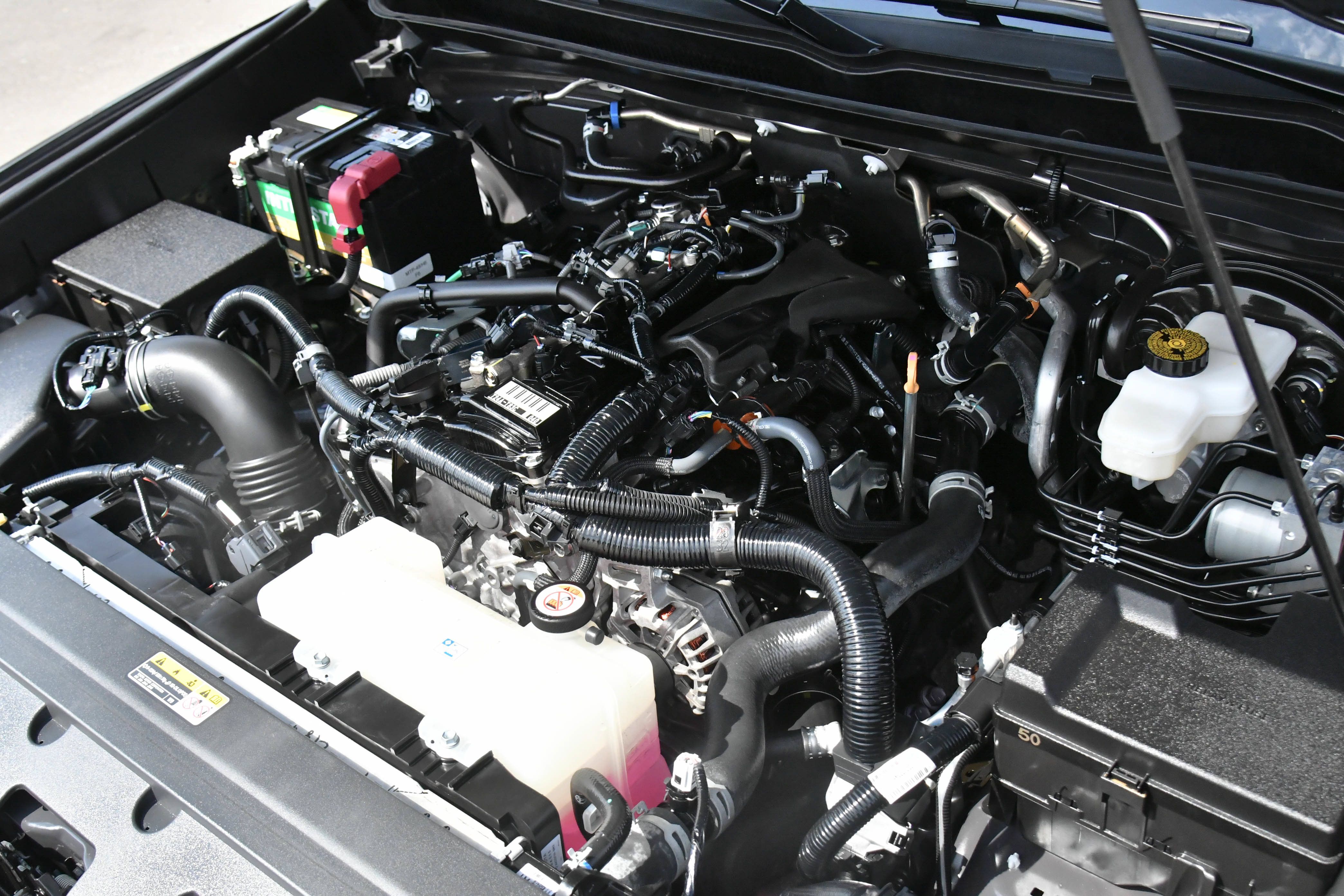 Used 2025 Toyota Tacoma SR5 AWD/4WD image 49