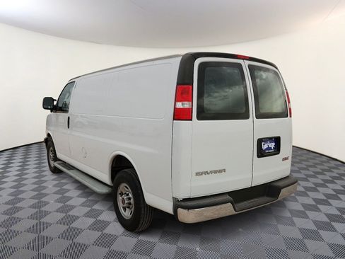 Used 2024 GMC Savana 2500 w/ Driver Convenience Package image 3