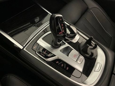 Used 2016 BMW 750i xDrive AWD/4WD image 22