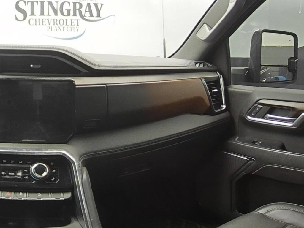 Used 2024 GMC Sierra 2500 Denali w/ Denali Reserve Package AWD/4WD image 15