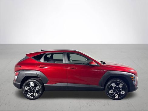 Used 2025 Hyundai Kona SEL image 5