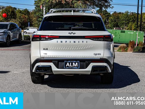 Used 2025 INFINITI QX60 Luxe w/ Cargo Package image 12