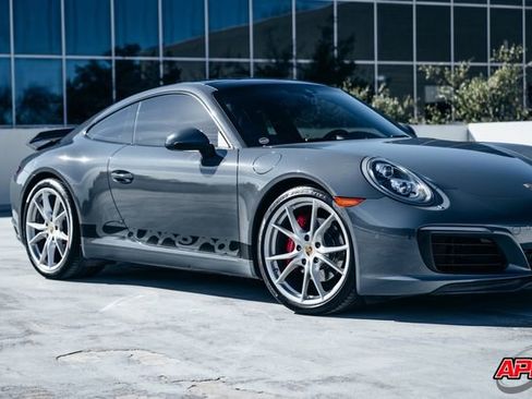 Used 2017 Porsche 911 Carrera image 41