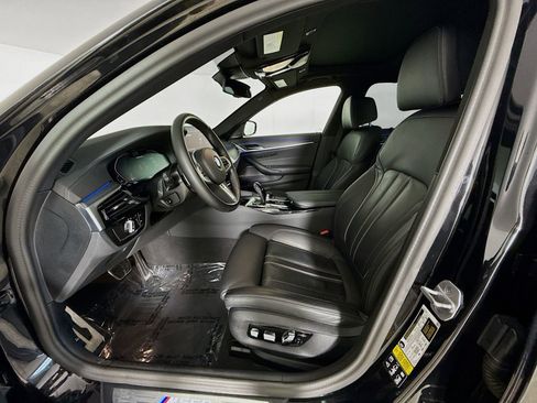 Certified 2023 BMW M550i xDrive w/ Executive Package image 22