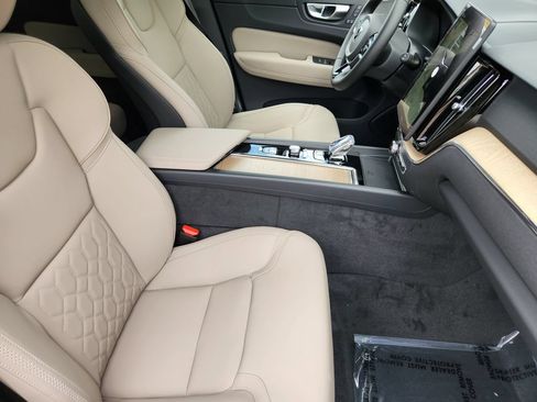 New 2026 Volvo XC60 T8 Plus w/ Protection Package Premier AWD/4WD image 5
