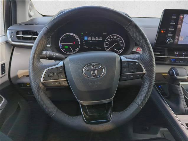 Certified 2022 Toyota Sienna Limited AWD/4WD image 14