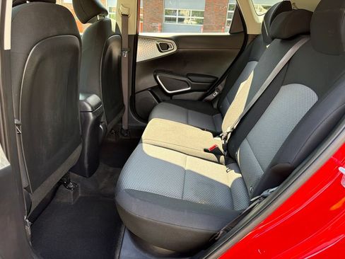 Certified 2023 Kia Soul LX FWD image 22