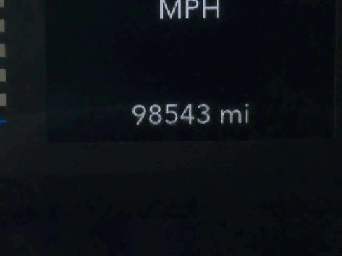 Used 2018 Chrysler Pacifica Touring-L image 44