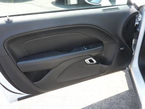 Used 2018 Dodge Challenger T/A image 13