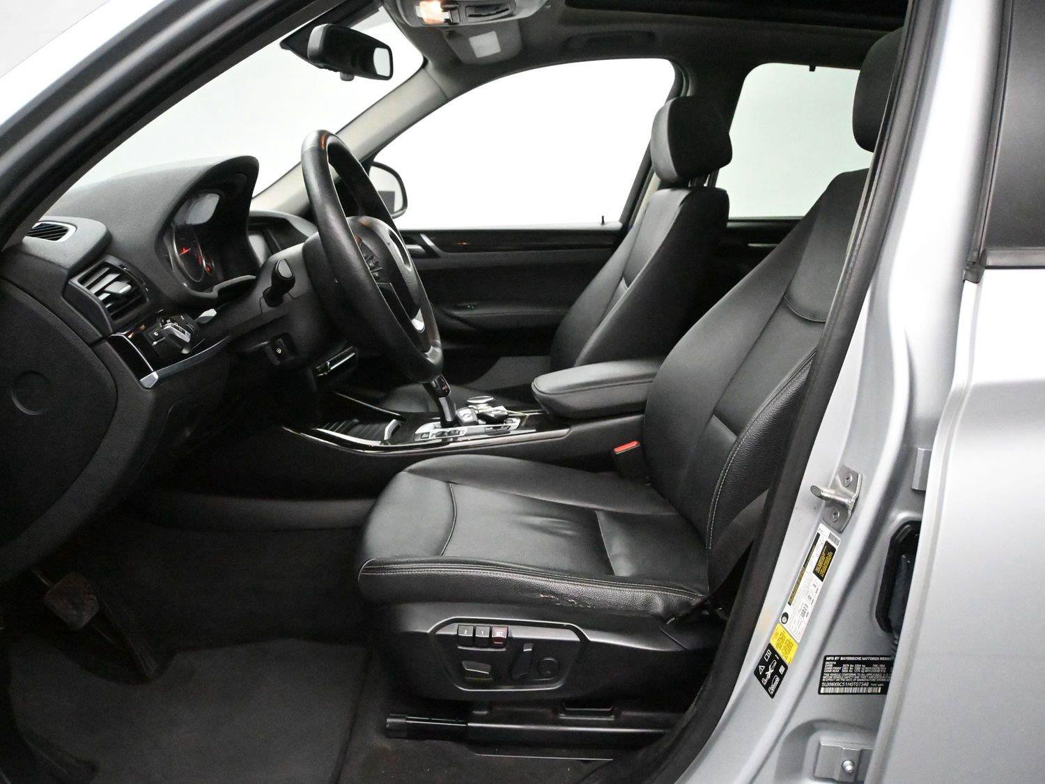 Used 2017 BMW X3 xDrive28i AWD/4WD image 7