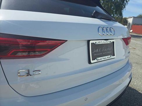 Certified 2025 Audi Q3 2.0T Premium Plus w/ Premium Plus Package image 16