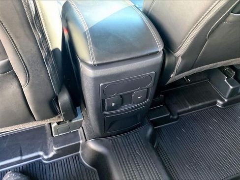 Used 2023 Ford Explorer XLT w/ Equipment Group 202A AWD/4WD image 29