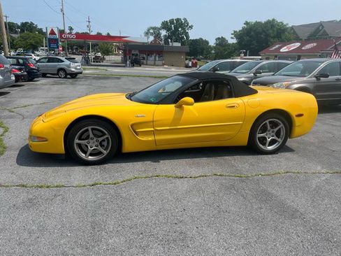 Used 2002 Chevrolet Corvette Convertible w/ Preferred Equipment Group2 image 2