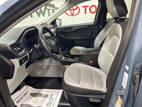 Used 2025 Ford Escape Active w/ Cold Weather Package image 23