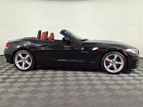Used 2012 BMW Z4 sDrive35i image 11