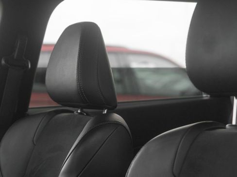 Used 2024 Mitsubishi Outlander SE Black Edition image 19