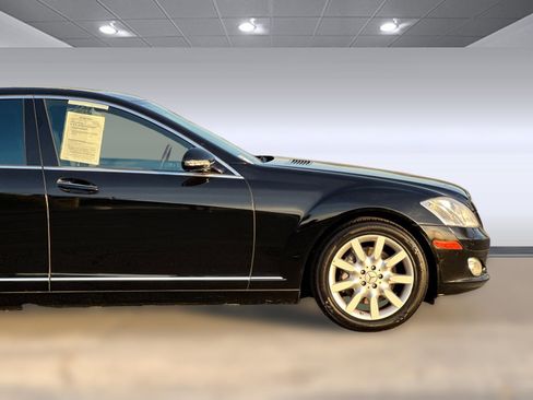 Used 2007 Mercedes-Benz S 550 image 32