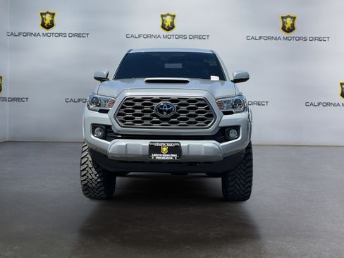 Used 2021 Toyota Tacoma TRD Sport w/ Technology Package AWD/4WD image 2