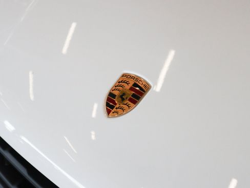 Certified 2026 Porsche Macan AWD/4WD image 19