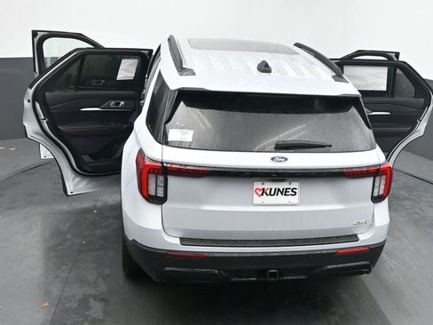 New 2026 Ford Explorer ST-Line w/ ST-Line Street Pack image 63