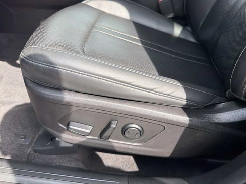 Used 2023 Kia Sorento S w/ Panoramic Sunroof Package FWD image 18