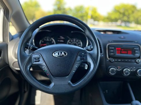 Used 2018 Kia Forte LX FWD image 14