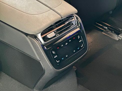 Used 2023 Mercedes-Benz EQS AMG 4MATIC image 32