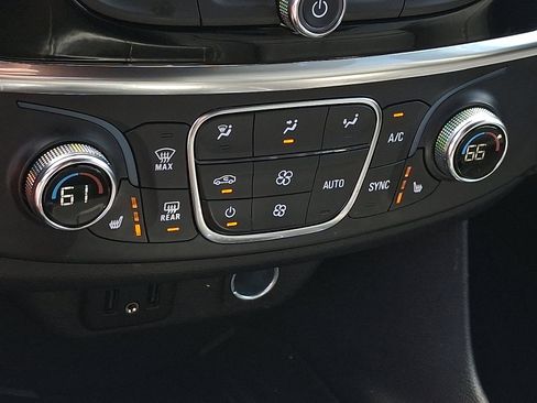 Used 2023 Chevrolet Traverse LT w/ LPO, Floor Liner Package image 15