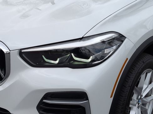 Certified 2022 BMW X5 xDrive40i AWD/4WD image 6