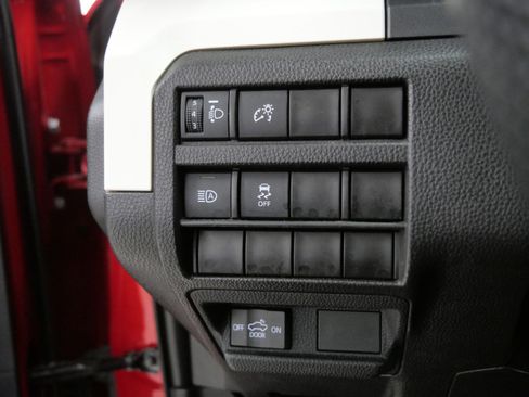 Used 2024 Toyota Tacoma TRD Off-Road image 27