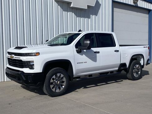 New 2026 Chevrolet Silverado 2500 Custom w/ Custom Value Package image 1