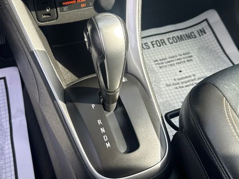 Used 2019 Chevrolet Trax LT w/ LT Convenience Package FWD image 43
