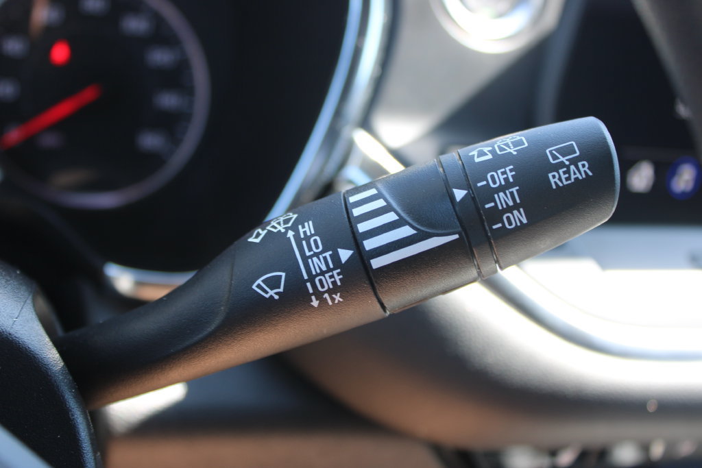 Used 2025 Chevrolet Blazer LT FWD image 38