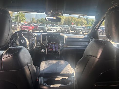 Used 2021 RAM 2500 Limited AWD/4WD image 36