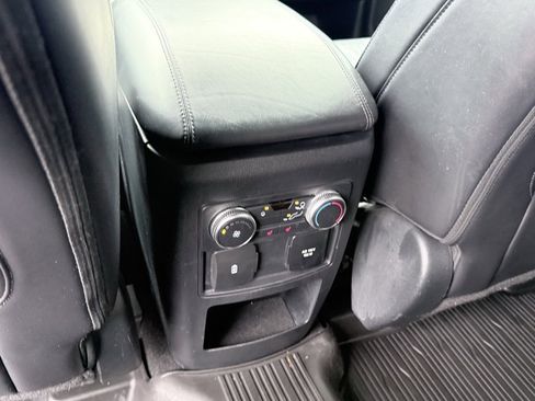 Used 2021 Ford Explorer Platinum w/ Equipment Group 601A image 27