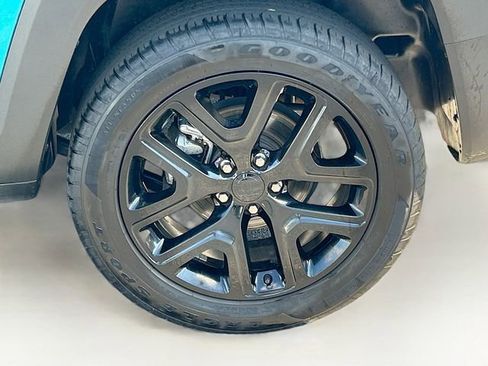 Used 2022 Jeep Renegade Altitude w/ Convenience Group image 31