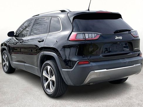 Used 2019 Jeep Cherokee Limited w/ Technology Group image 2