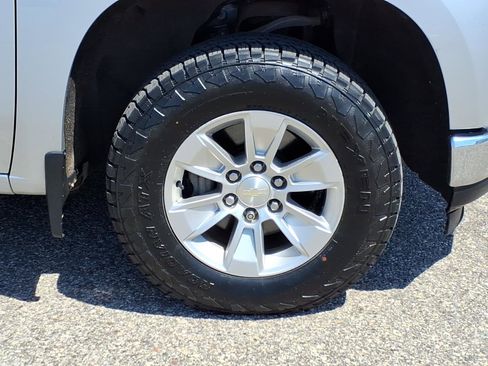 Used 2019 Chevrolet Silverado 1500 LT AWD/4WD image 10