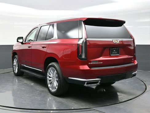 Certified 2024 Cadillac Escalade Premium Luxury image 5