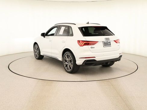 Certified 2025 Audi Q3 2.0T Premium Plus w/ Premium Plus Package AWD/4WD image 4