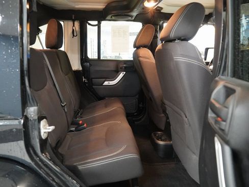 Used 2014 Jeep Wrangler Unlimited Sahara w/ Dual Top Group image 26